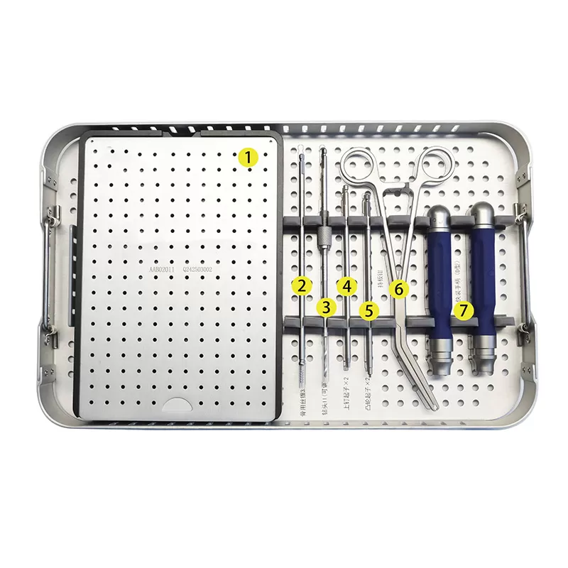 Distraction Screwdriver